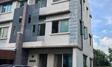 For sale 3 bedrooms townhouse in Bang Phli, Samut Prakan