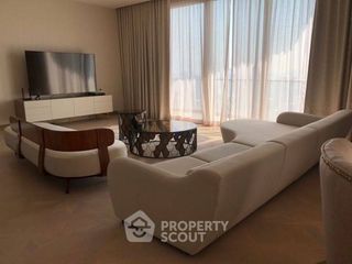 For rent 3 ベッドルーム condo in Khlong San, Bangkok