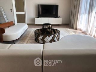 For rent 3 ベッドルーム condo in Khlong San, Bangkok