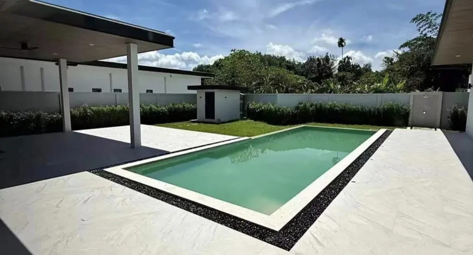 For rent 5 ベッドルーム house in Thalang, Phuket