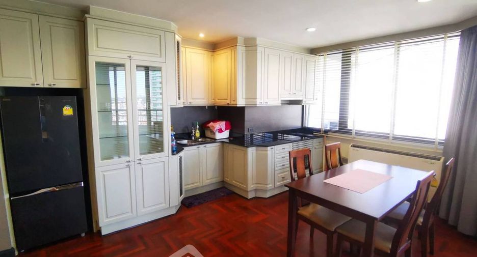 For rent そして for sale 2 ベッドルーム condo in Khlong Toei, Bangkok