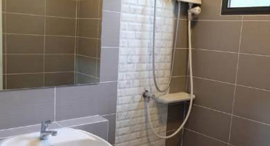 For sale 3 bedrooms townhouse in Sai Mai, Bangkok