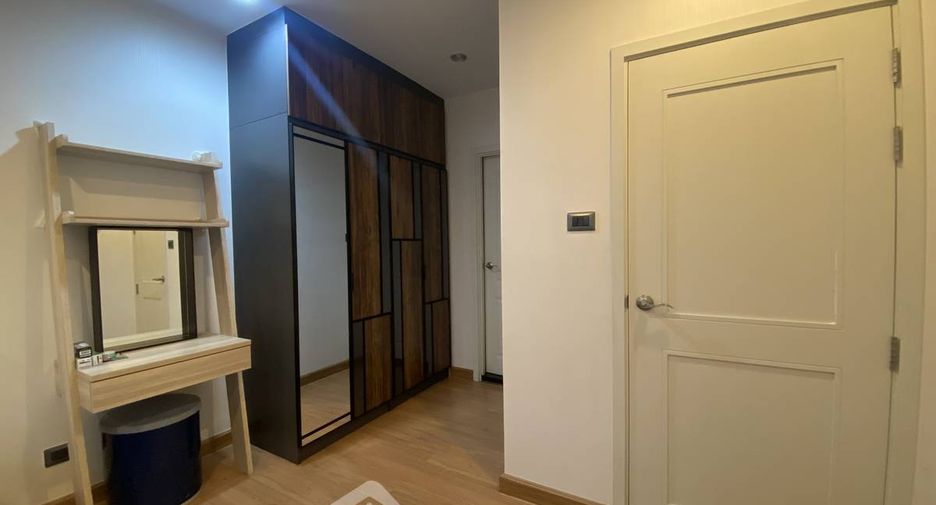 For sale 1 bed condo in Huai Khwang, Bangkok