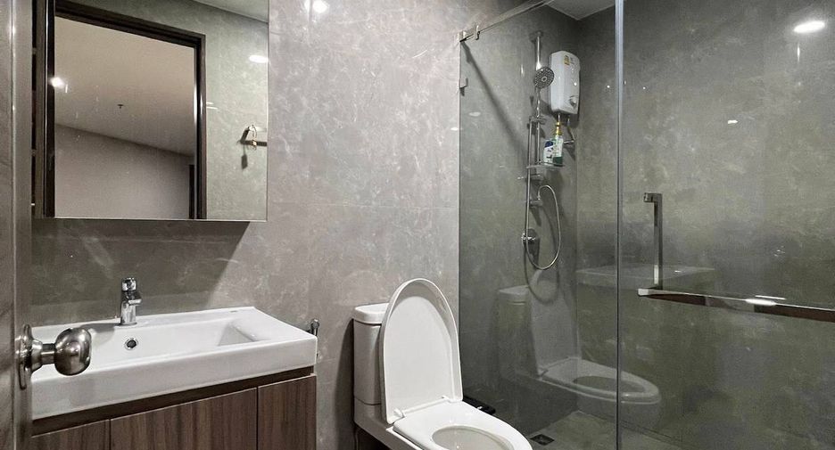 Condo en venta de 2 habitaciones en Huai Khwang, Bangkok