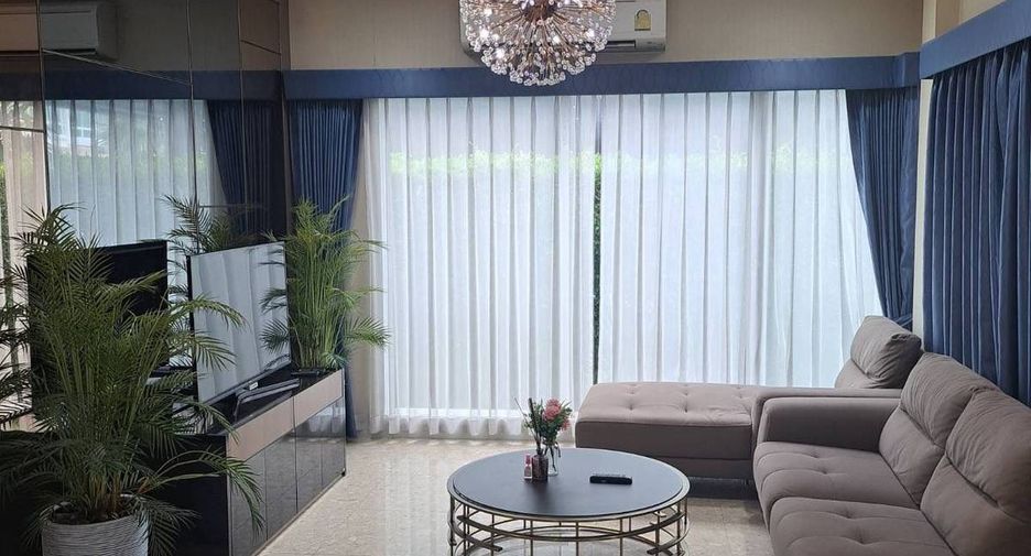 Casa en venta de 4 habitaciones en Saphan Sung, Bangkok