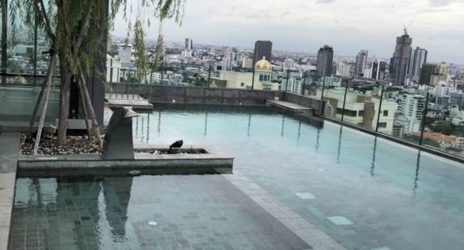 For rent and for sale 1 bed condo in Watthana, Bangkok
