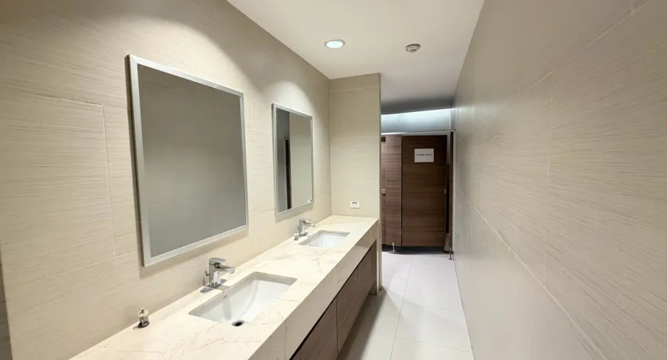 For rent office in Huai Khwang, Bangkok