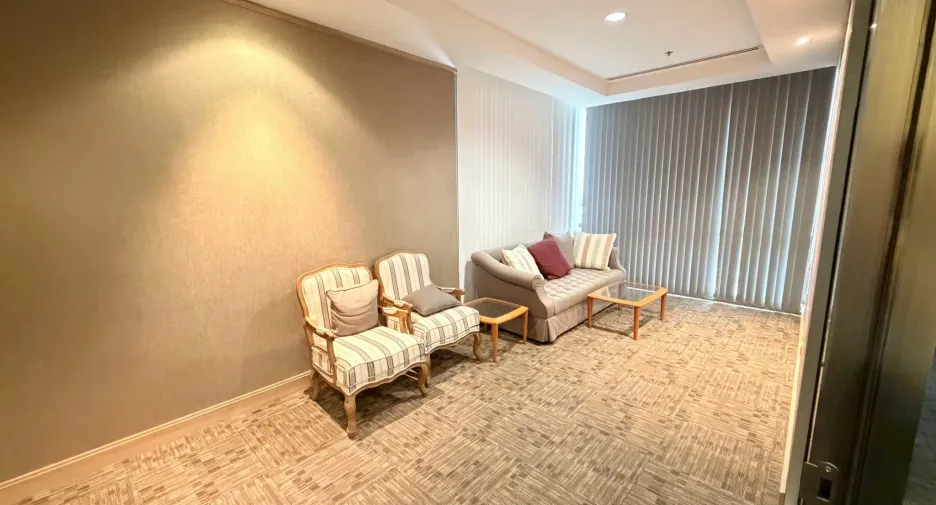 For rent office in Huai Khwang, Bangkok