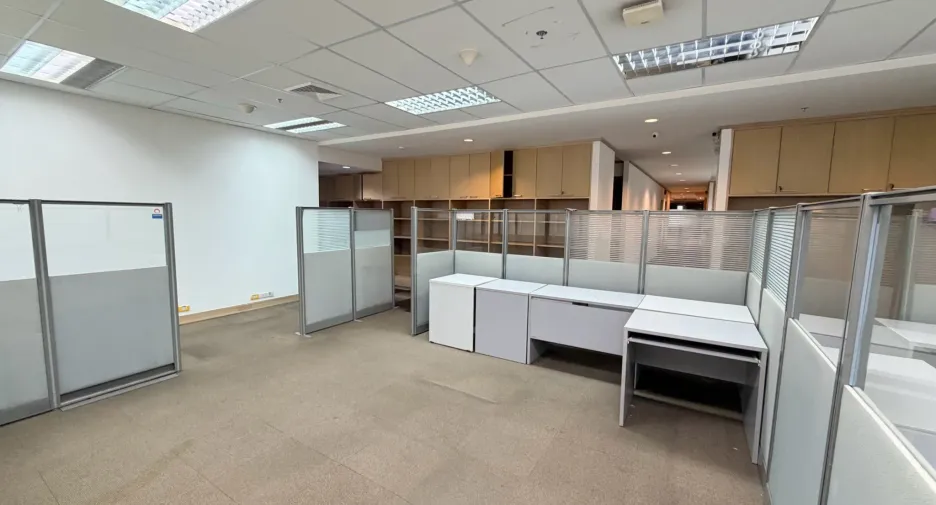 For rent office in Huai Khwang, Bangkok