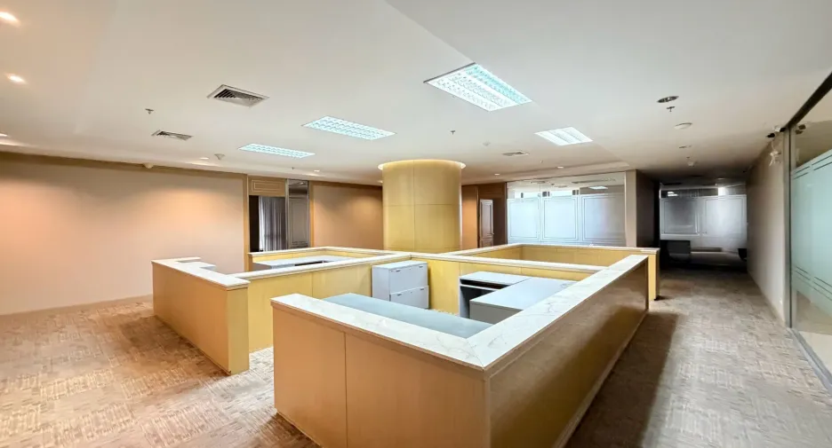 For rent office in Huai Khwang, Bangkok