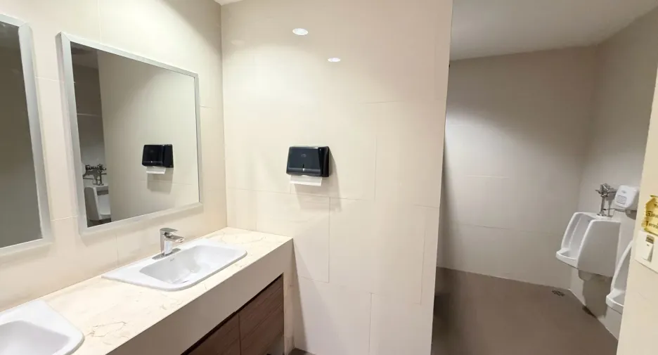 For rent office in Huai Khwang, Bangkok