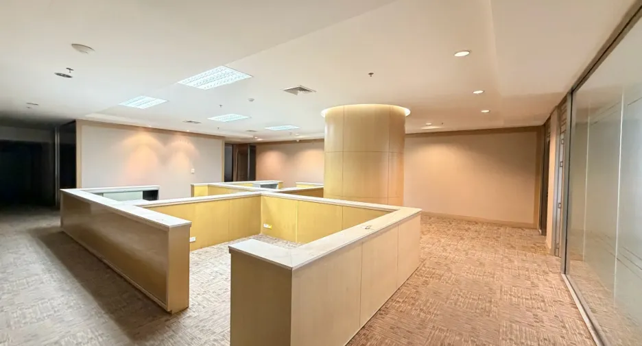 For rent office in Huai Khwang, Bangkok