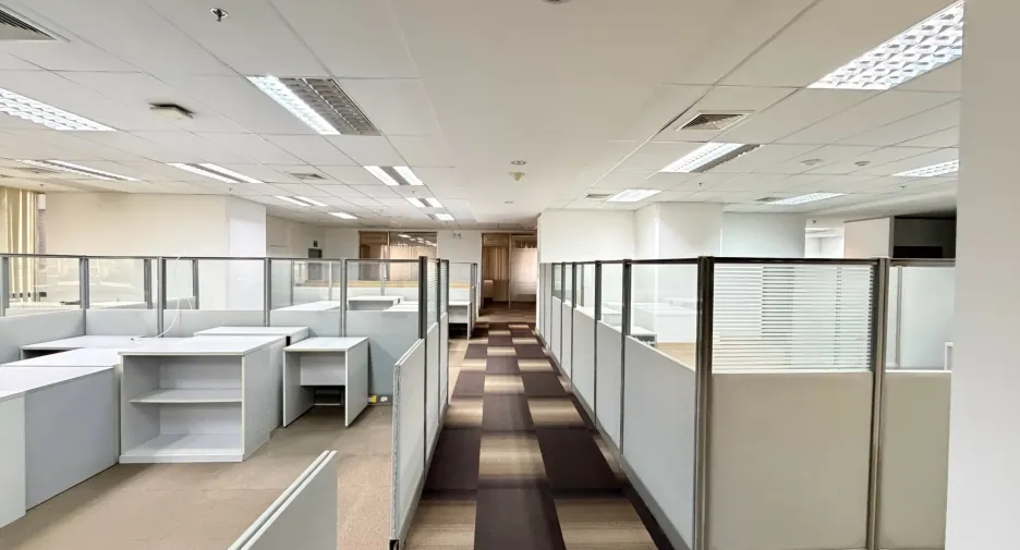 For rent office in Huai Khwang, Bangkok