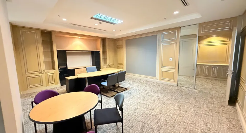For rent office in Huai Khwang, Bangkok