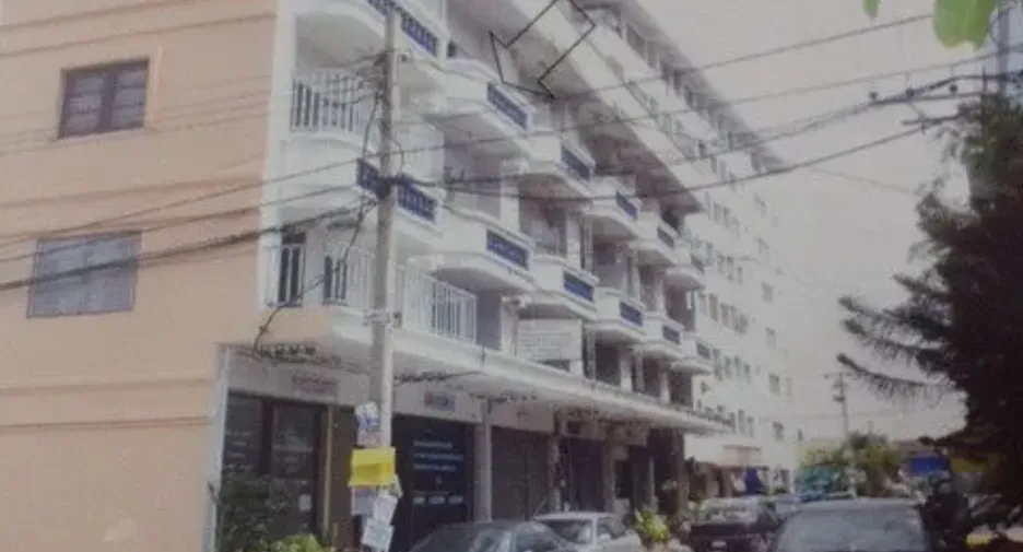 For sale 3 bedrooms townhouse in Bang Kapi, Bangkok