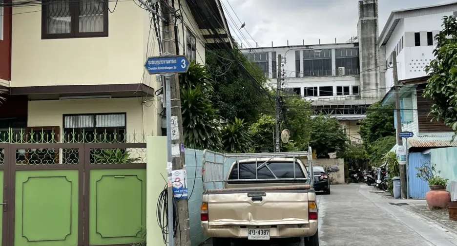For rent 2 bedrooms house in Bang Kho Laem, Bangkok
