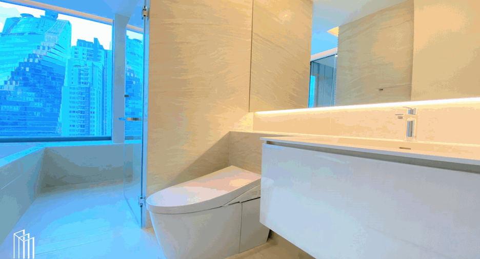 For rent 1 bed condo in Khlong Toei, Bangkok