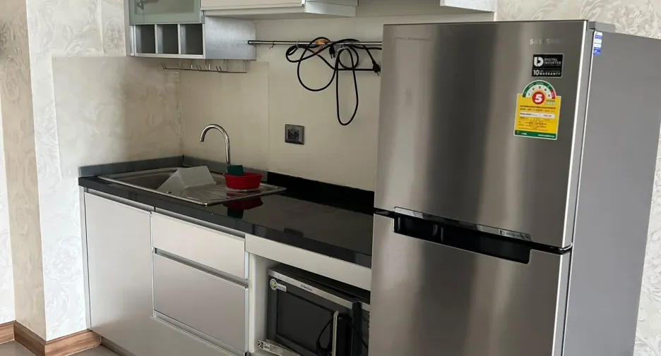 For sale 1 bed condo in Huai Khwang, Bangkok