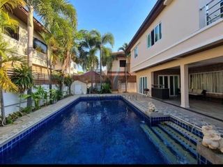 For Rent 5 Bedroom House In Bang Lamung, Chonburi