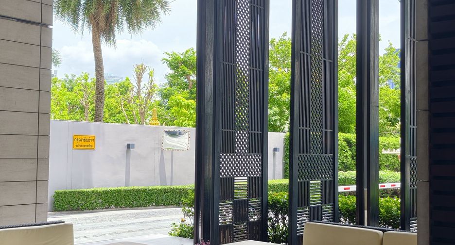 For rent 1 bed condo in Yan Nawa, Bangkok