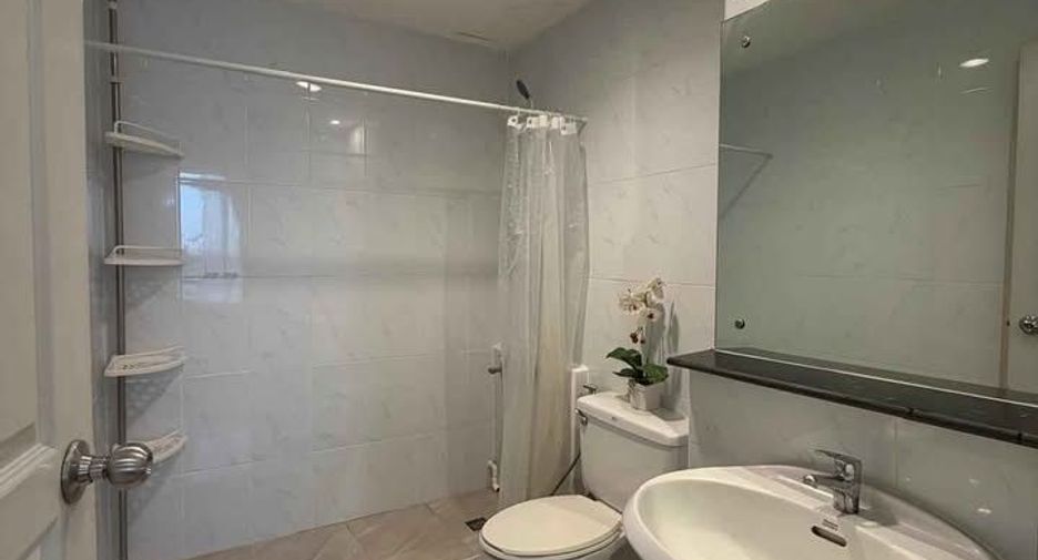 Wohnung zur Miete mit 2 Zimmer in Khlong Toei, Bangkok