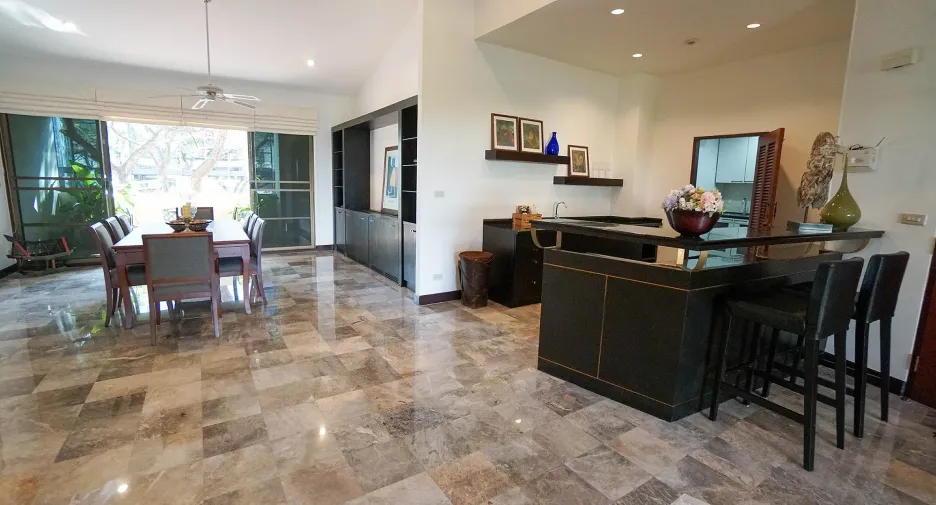 For rent 3 ベッドルーム apartment in Watthana, Bangkok