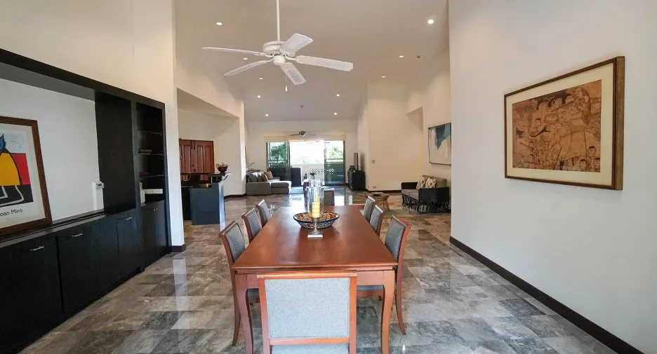 For rent 3 ベッドルーム apartment in Watthana, Bangkok