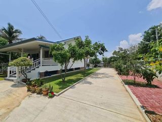 For sale 3 bedrooms villa in Pran Buri, Prachuap Khiri Khan