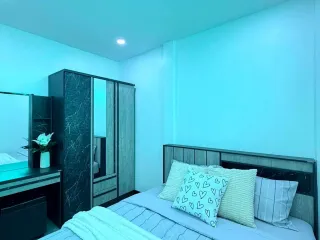 Casa adosada en venta de 2 habitaciones en Bang Lamung, Chonburi