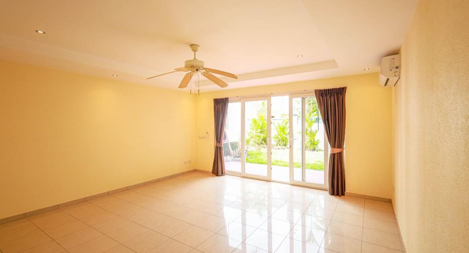 For rent 4 bedrooms house in Bang Lamung, Chonburi