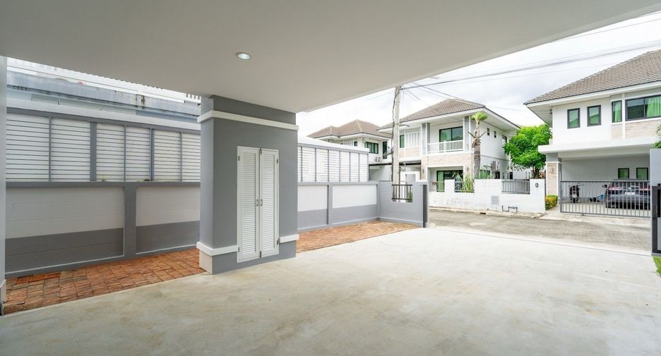Casa en venta de 4 habitaciones en Hang Dong, Chiang Mai