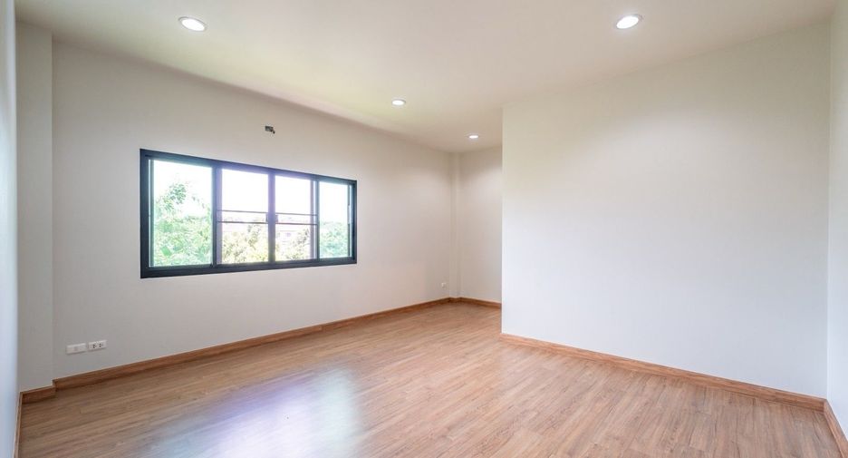 Casa en venta de 4 habitaciones en Hang Dong, Chiang Mai