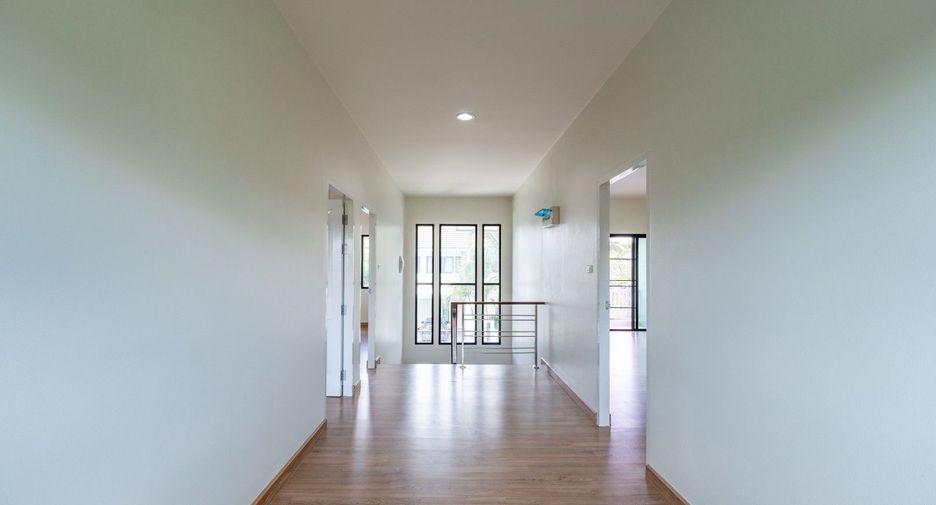 Casa en venta de 4 habitaciones en Hang Dong, Chiang Mai