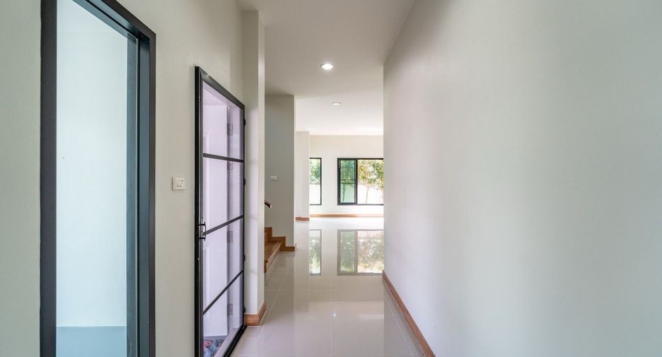 Casa en venta de 4 habitaciones en Hang Dong, Chiang Mai