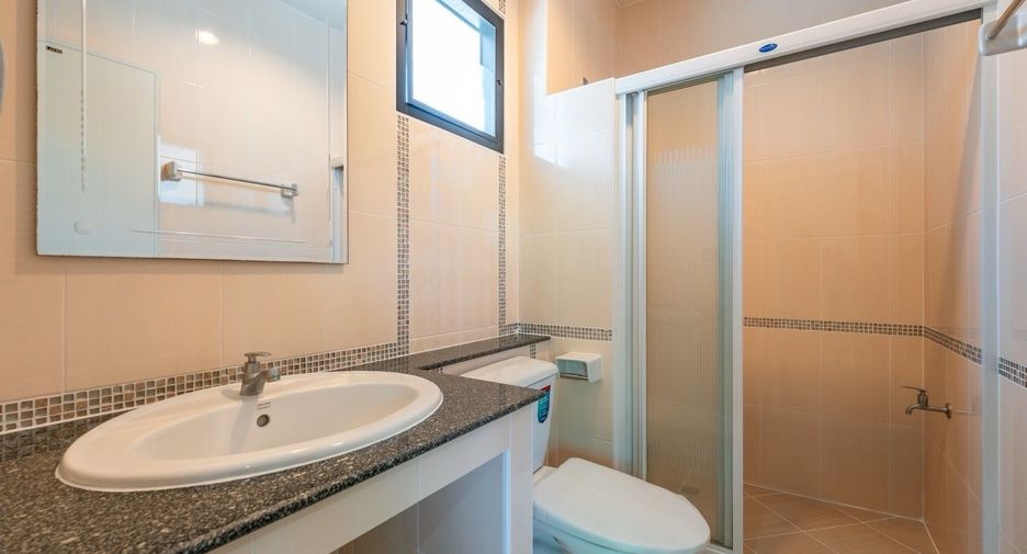Casa en venta de 4 habitaciones en Hang Dong, Chiang Mai