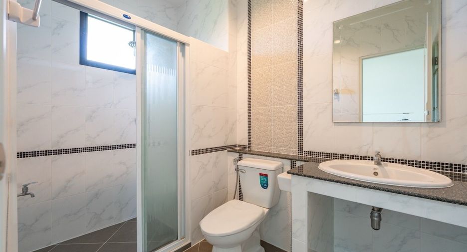 Casa en venta de 4 habitaciones en Hang Dong, Chiang Mai