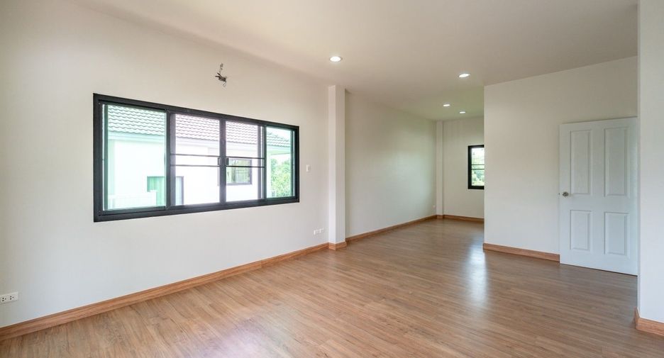 Casa en venta de 4 habitaciones en Hang Dong, Chiang Mai