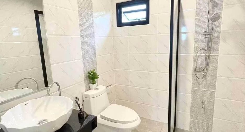 For rent 3 bedrooms house in San Sai, Chiang Mai