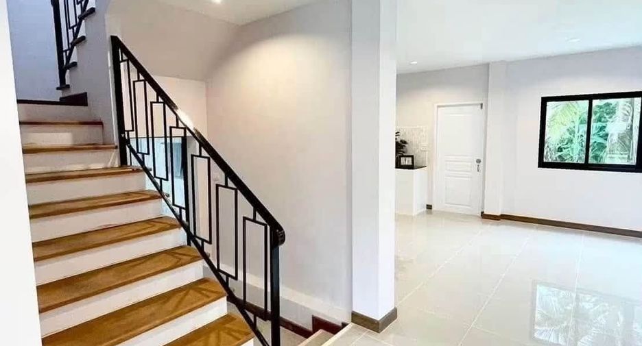 For rent 3 bedrooms house in San Sai, Chiang Mai