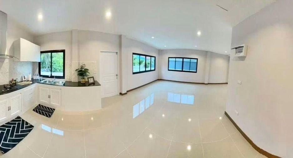 For rent 3 bedrooms house in San Sai, Chiang Mai