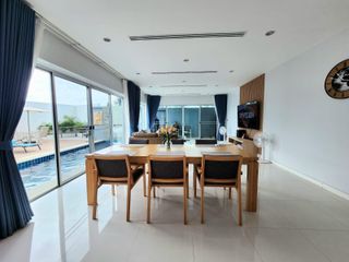 For sale and for rent 4 bedrooms villa in Mueang Phuket, Phuket