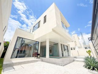 For sale 3 bedrooms villa in Bang Lamung, Chonburi