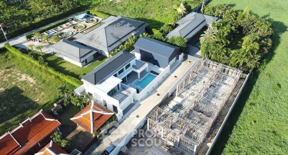 出售 4 卧室 别墅 在 Bang Lamung, Chon Buri