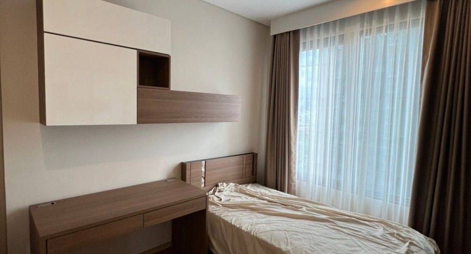 For rent 2 bedrooms condo in Watthana, Bangkok
