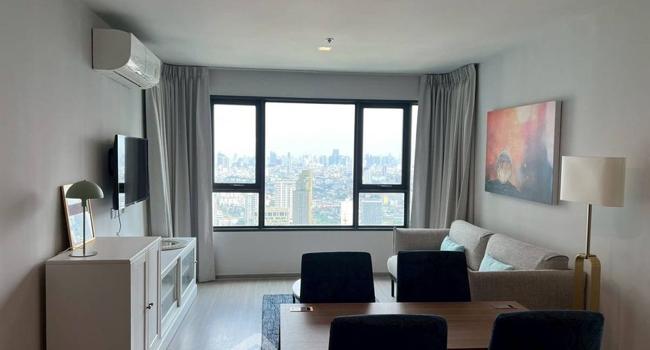 For rent 2 bedrooms condo in Chatuchak, Bangkok