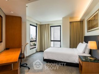 For rent 3 bedrooms apartment in Yan Nawa, Bangkok