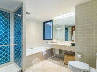 For rent 3 bedrooms apartment in Yan Nawa, Bangkok