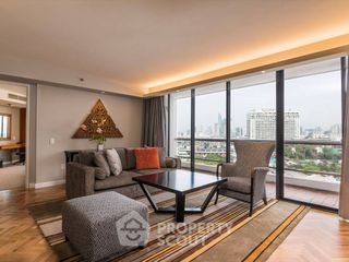 For rent 3 bedrooms apartment in Yan Nawa, Bangkok