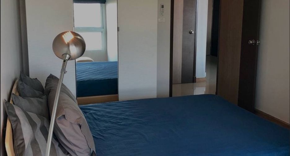 For rent 2 bedrooms condo in Bang Kho Laem, Bangkok