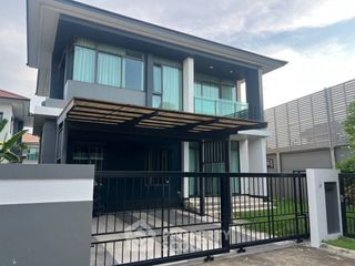 For rent 4 ベッドルーム house in Bang Kapi, Bangkok